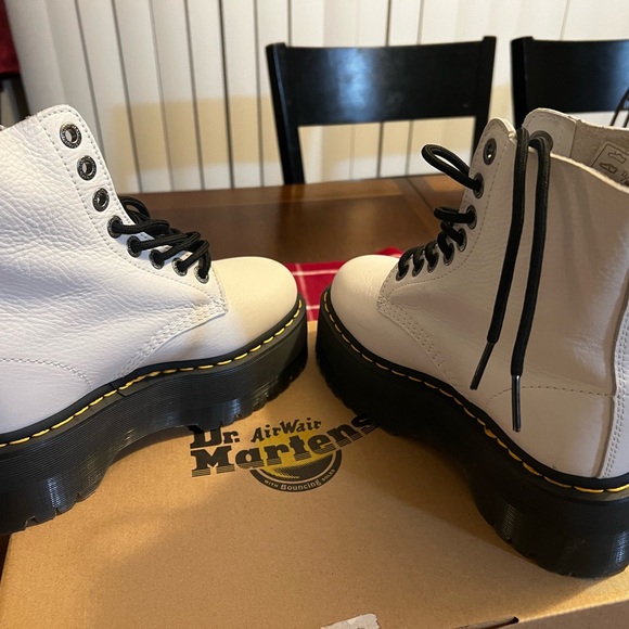 Dr Martens 1460 Pascal Max - Picture 1 of 5